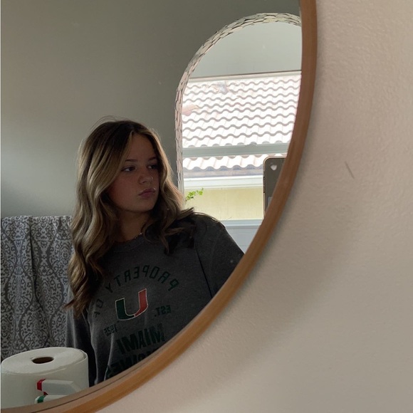 Meet your Posher, June - Picture 1 of 1